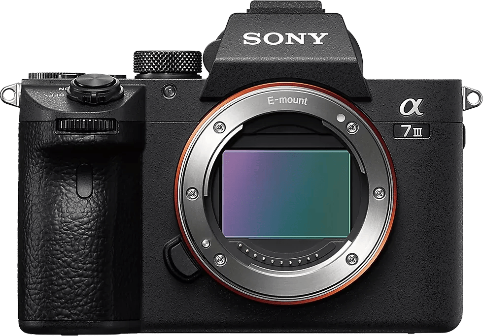 Sony Alpha A7 III + FE 28-70mm f/3.5-5.6 OSS II