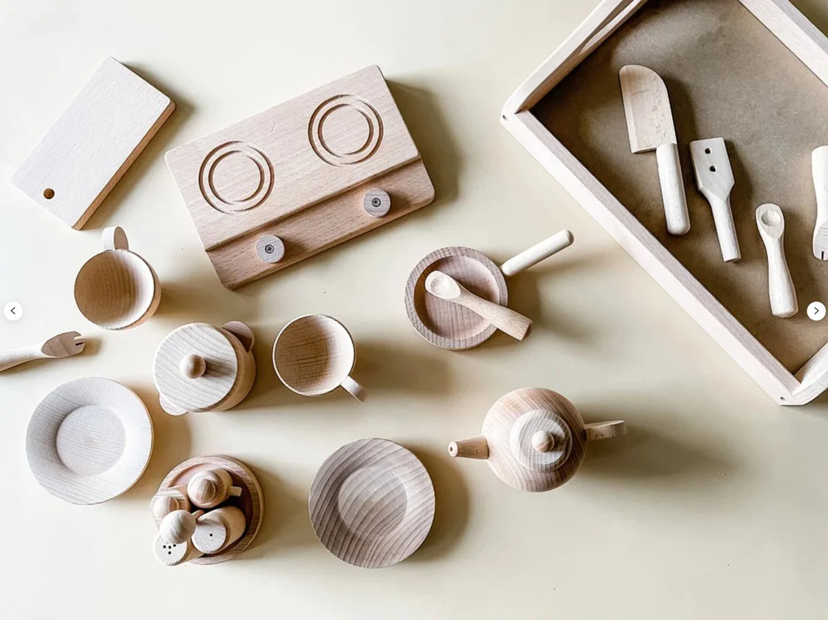 Natuurlijk Houten Speelgoed Keuken Set - 24 Delig Accessoires Houten Keuken Set – Houten Speelgoed – Duurzaam Speelgoed Fornuis Set – Natuurlijk Houten Keuken Set - WoodyDoody
