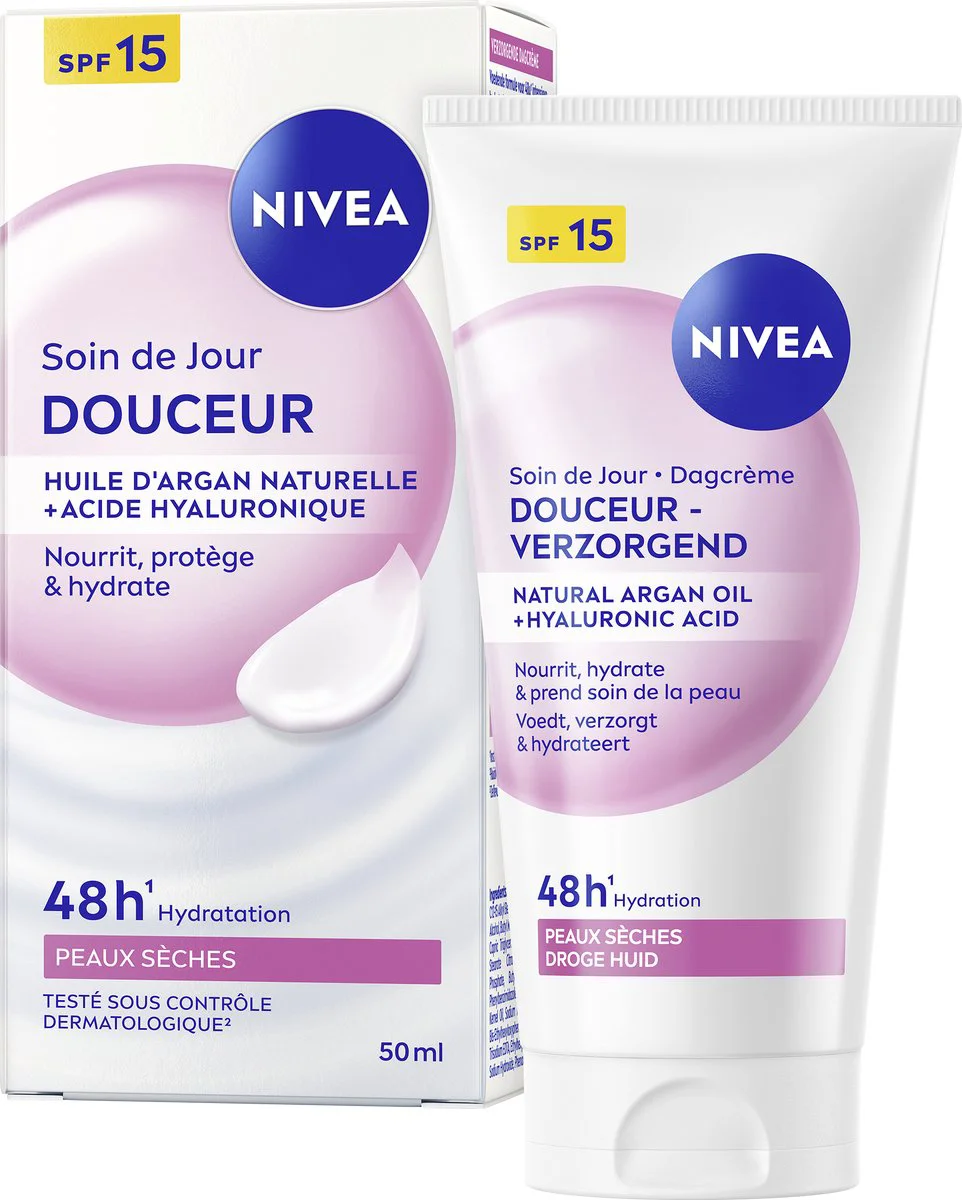 NIVEA Essentials SPF15 Verzorgende Dagcrème 50 ml