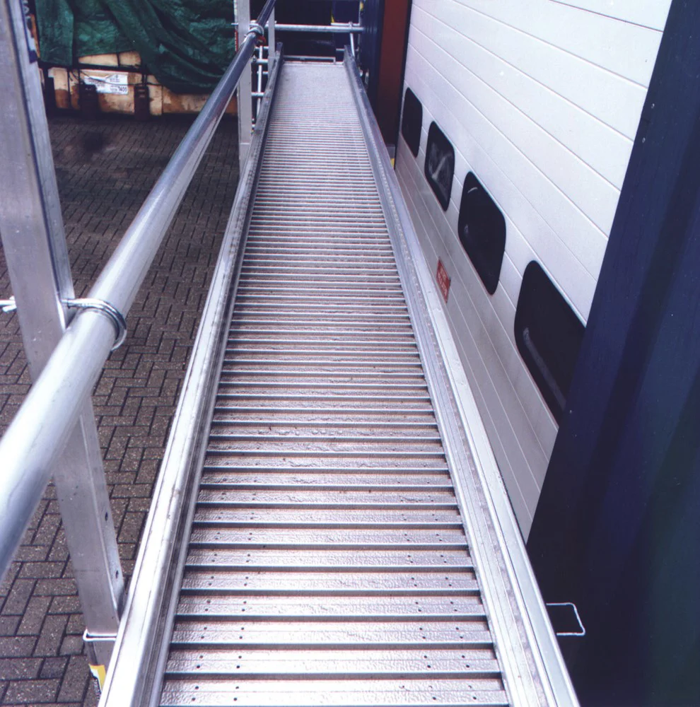 Altrex Loopbrug aluminium 4.00 m (zonder haken) - 331004