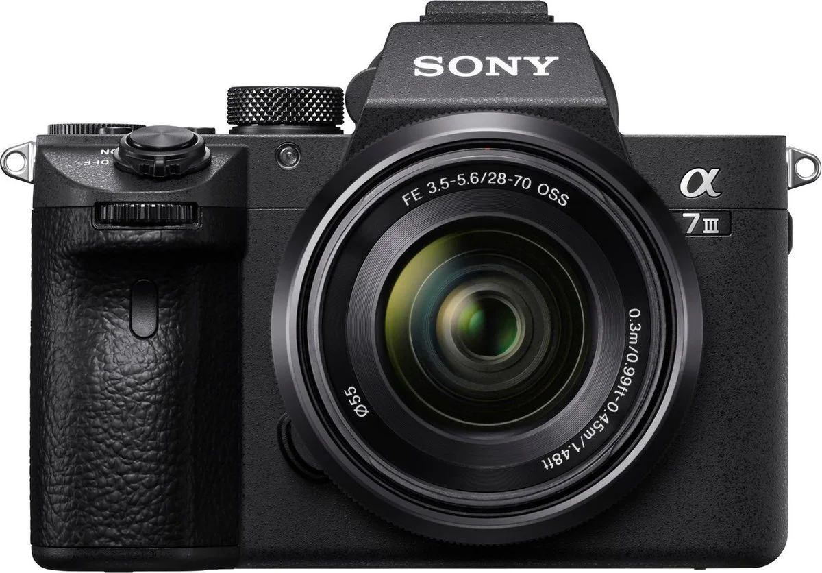 Sony A7 III Body + 28-70mm - Zwart