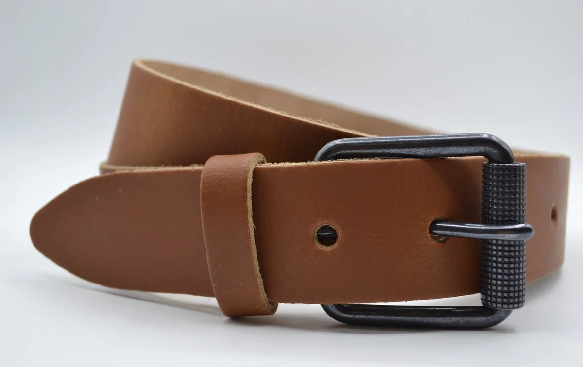 riemen.nl - 4 cm cognac riem - maat 85 totale lengte riem 100 cm - splitleer - Heren riem / dames riem - cognac jeansriem met zwarte gesp