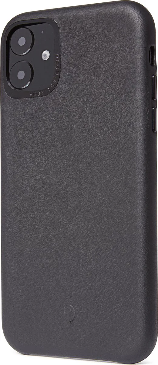 DECODED Leren Back Cover - iPhone 11 - Hoogwaardig Europees Leer - Hoesje met Metalen Knoppen - Zwart